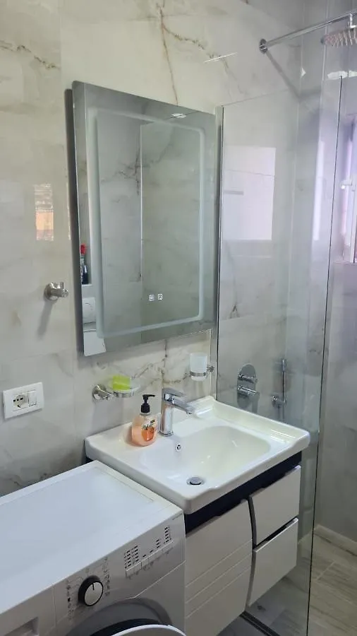 Flavio Guest House Pogradec Apartment